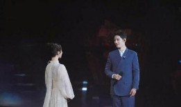 杨紫和肖战最新爆料摸头