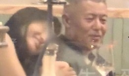 男网红吃瓜被爆,揭秘男网红背后的真相