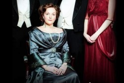 罪恶之家电影在线观看,揭秘暗黑家族的复仇之路