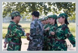 军训爆料瞬间视频下载,热血沸腾的青春剪影