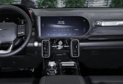 哈弗大狗最新爆料内饰,豪华升级，科技感十足